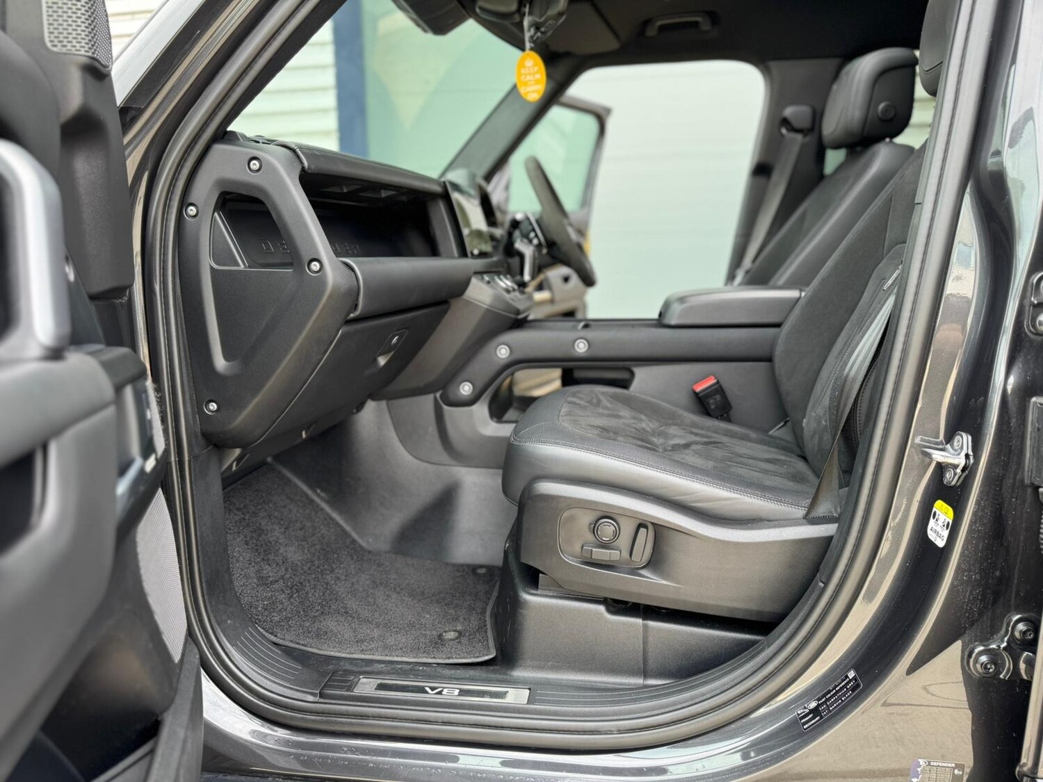 Used Land Rover Defender 2022 for sale - 77889226: Photo 35