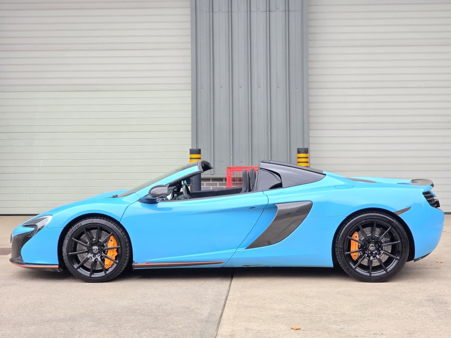 Used McLaren 650S 2015 for sale - 76314052: Photo 2