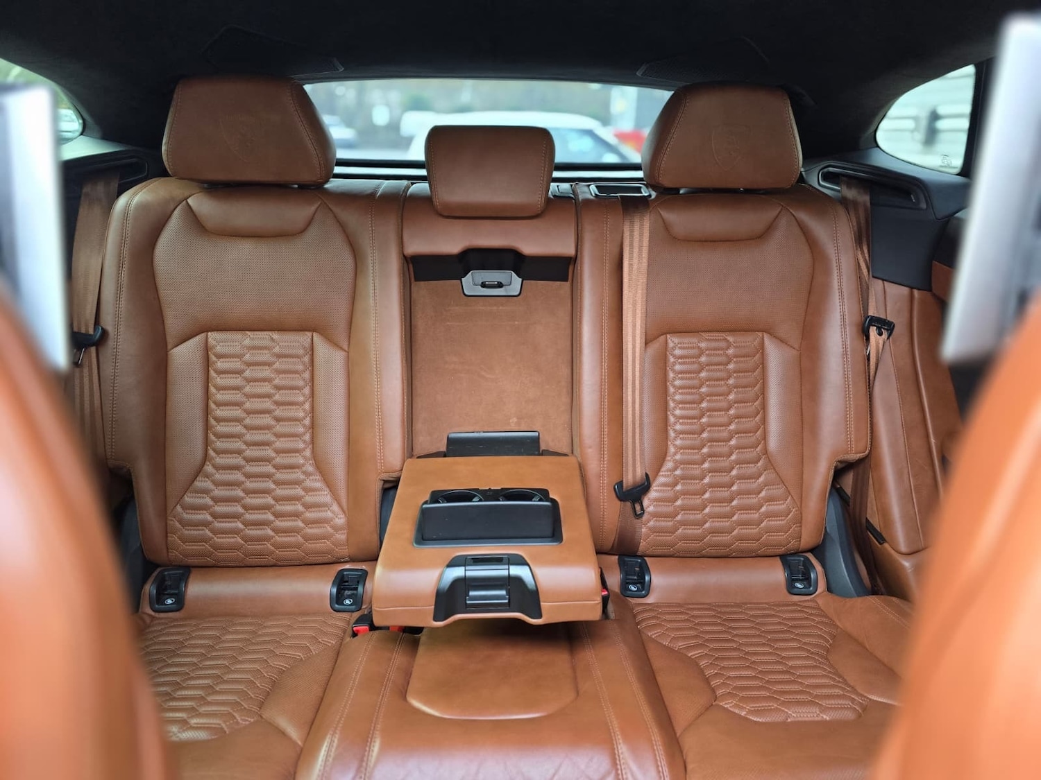 Used Lamborghini Urus 2018 for sale - 77804070: Photo 17