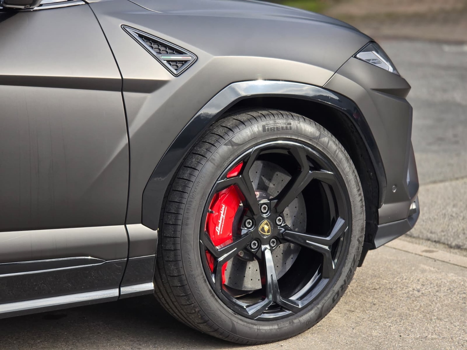 Used Lamborghini Urus 2018 for sale - 77804070: Photo 21