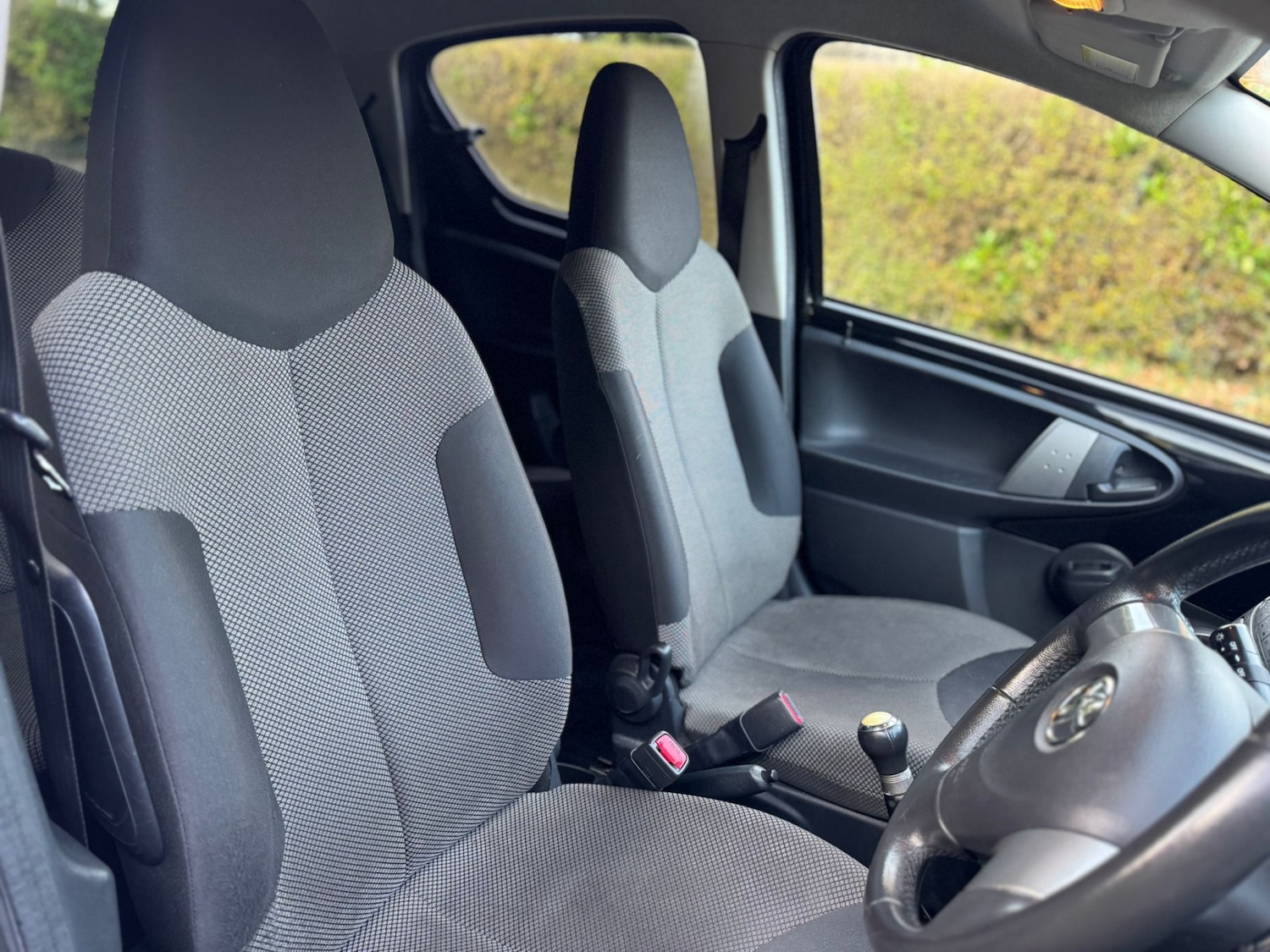 Used Toyota AYGO 2013 for sale - 76940520: Photo 7