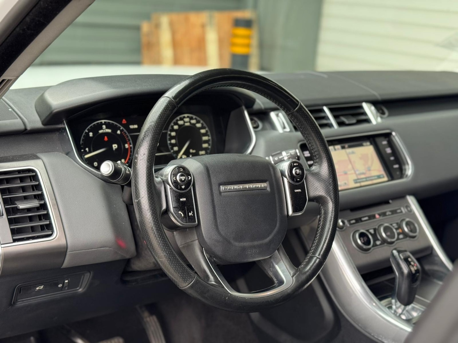 Used Land Rover Range Rover Sport 2014 for sale - 76534158: Photo 9