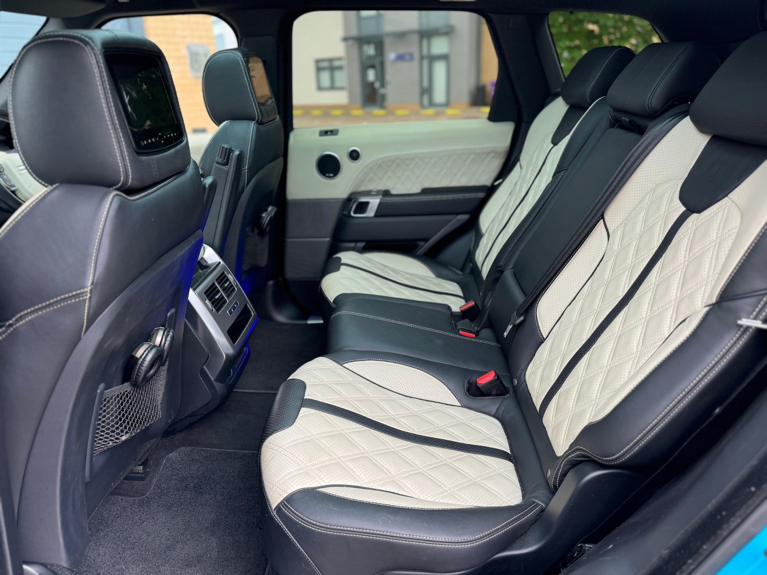 Used Land Rover Range Rover Sport 2017 for sale - 77114124: Photo 11