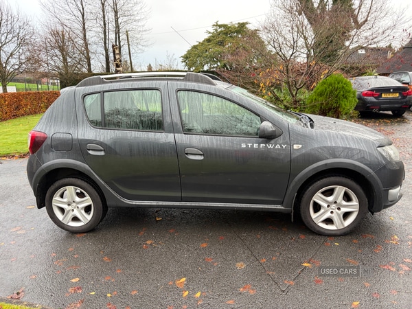 Used Dacia Sandero Stepway 2016 for sale - 76574155: Photo 8