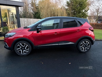 Used Renault Captur 2018 for sale - 76634451: Photo