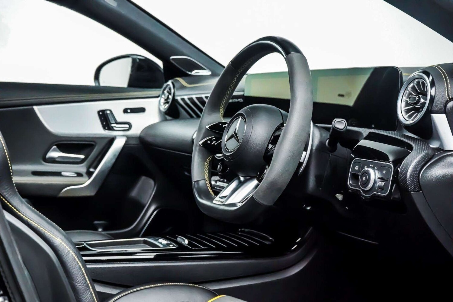 Used Mercedes-Benz CLA 2023 for sale - 76831056: Photo 10