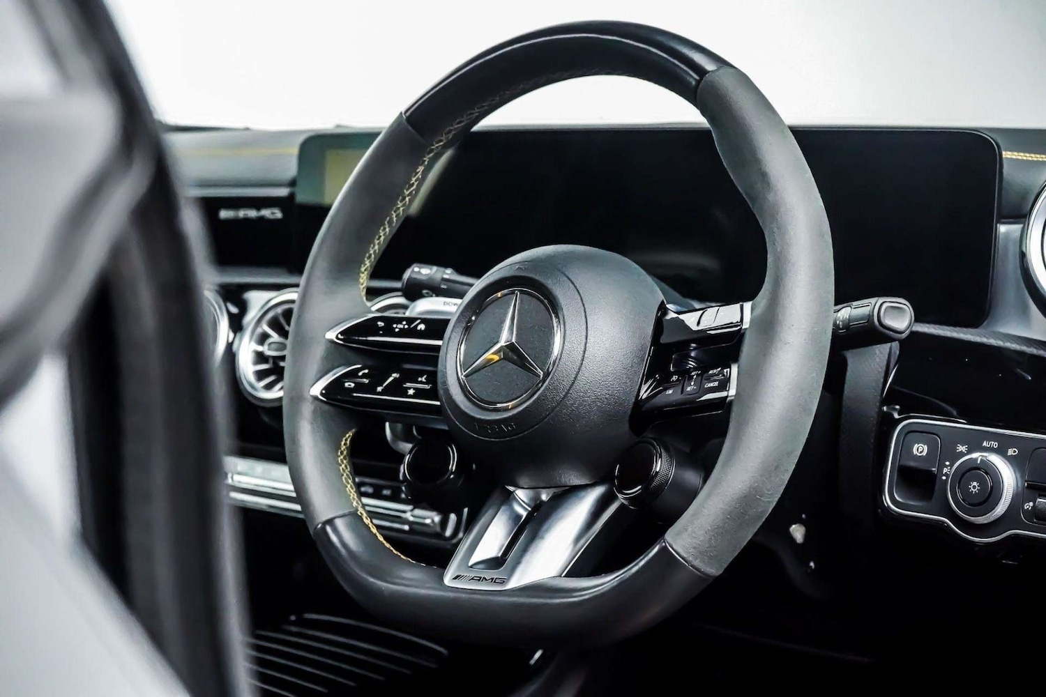 Used Mercedes-Benz CLA 2023 for sale - 76831056: Photo 21