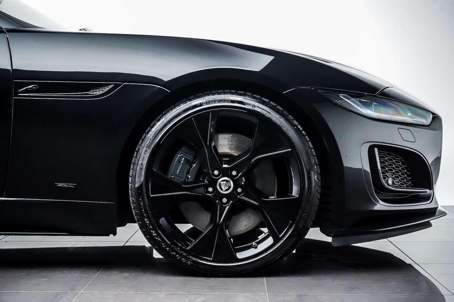 Used Jaguar F-Type 2023 for sale - 76831017: Photo 10