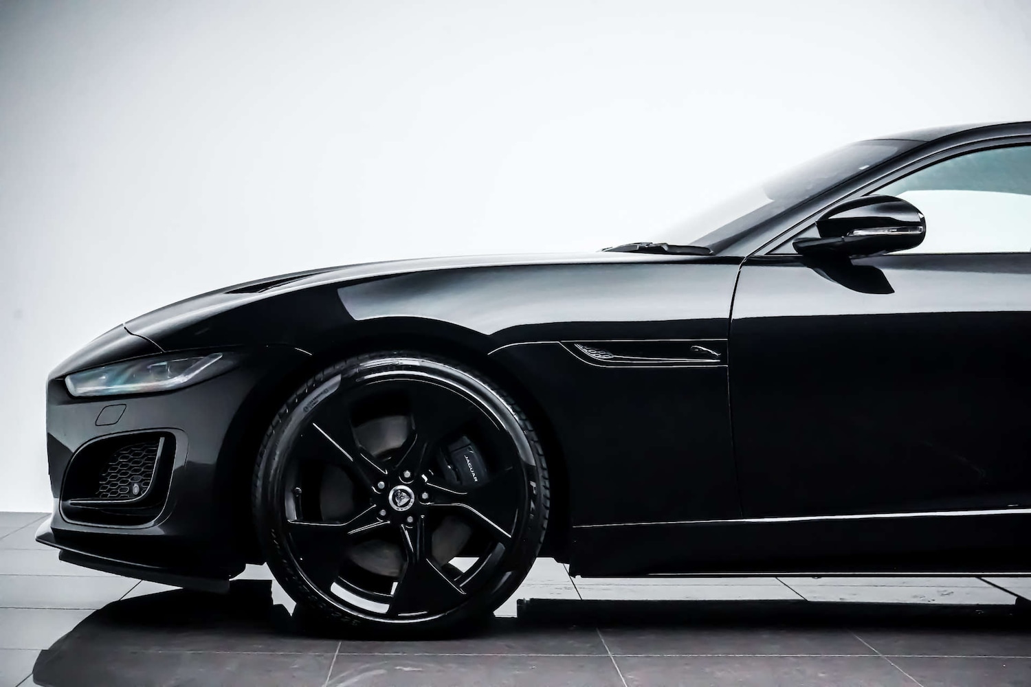 Used Jaguar F-Type 2023 for sale - 76831017: Photo 13