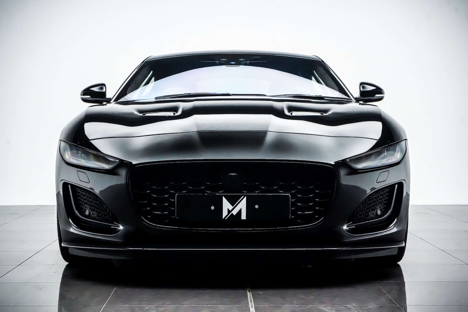 Used Jaguar F-Type 2023 for sale - 76831017: Photo 2