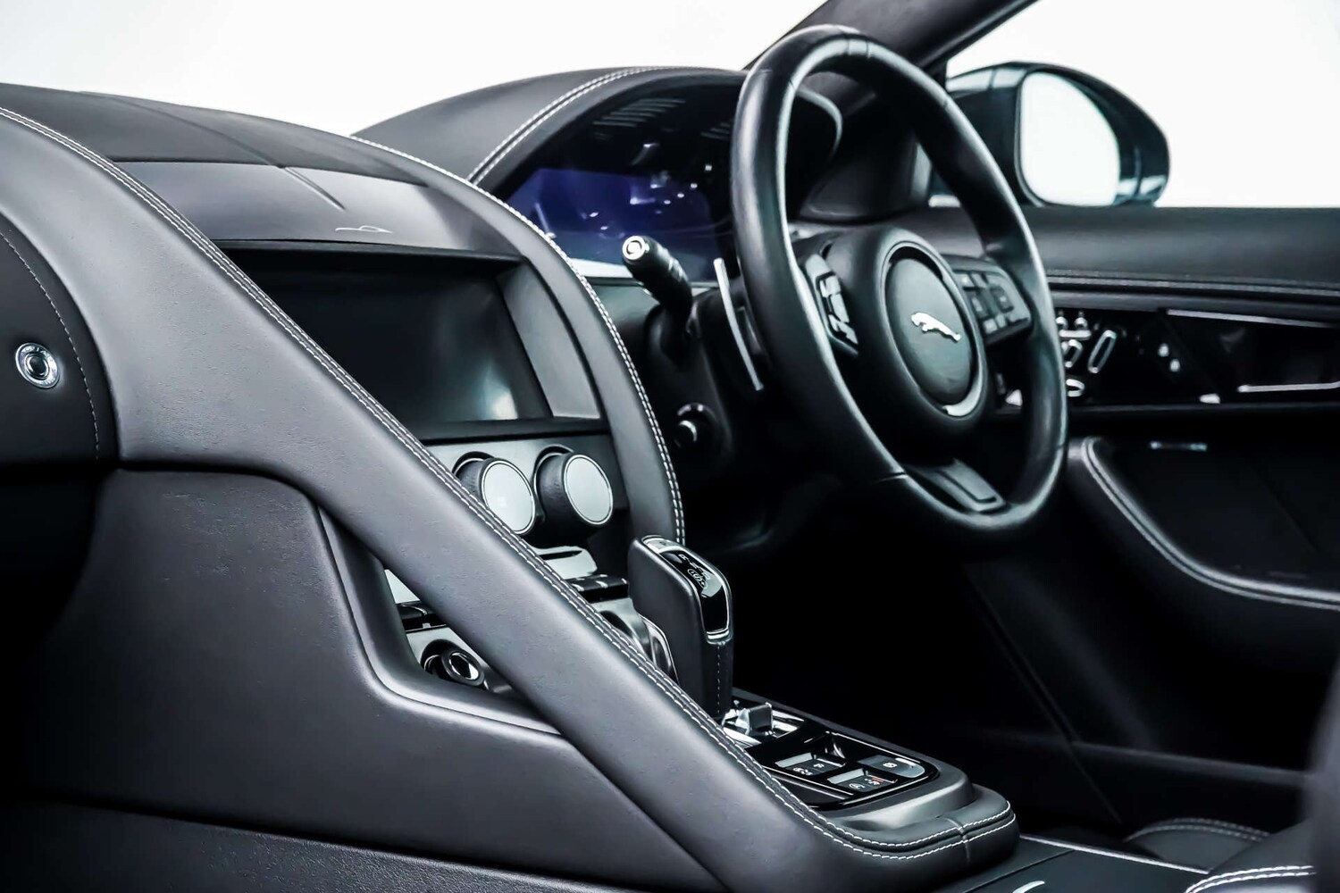 Used Jaguar F-Type 2023 for sale - 76831017: Photo 23