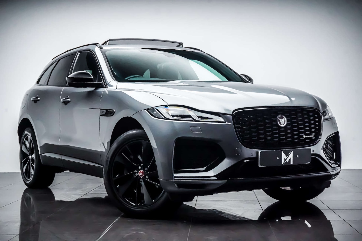 Used Jaguar F-Pace 2023 for sale - 76830863: Photo 1
