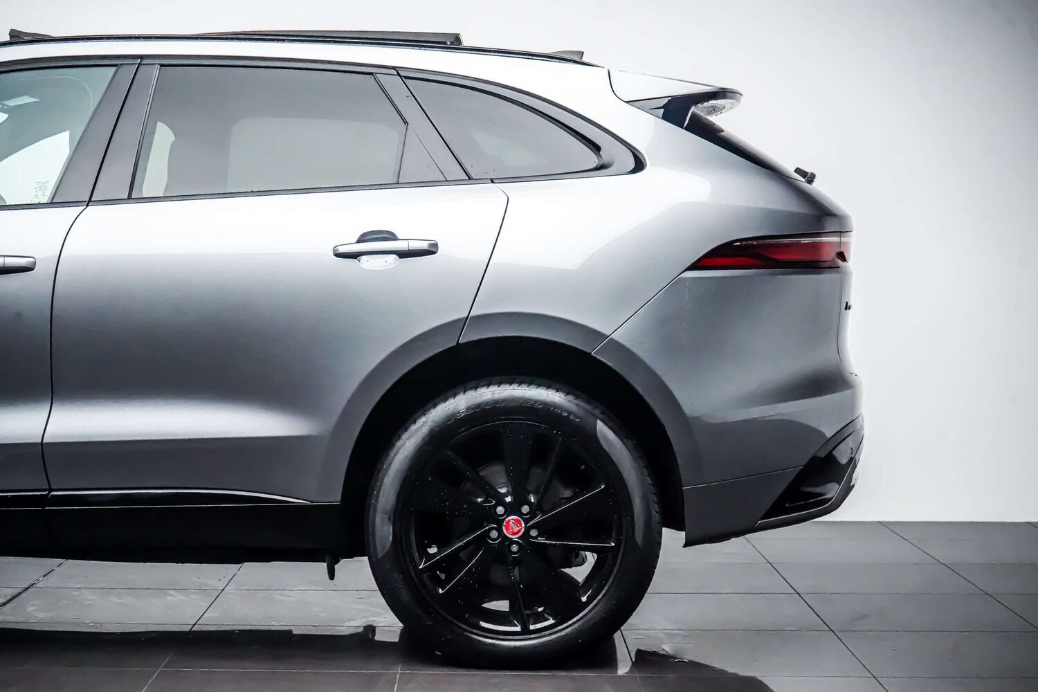 Used Jaguar F-Pace 2023 for sale - 76830863: Photo 14