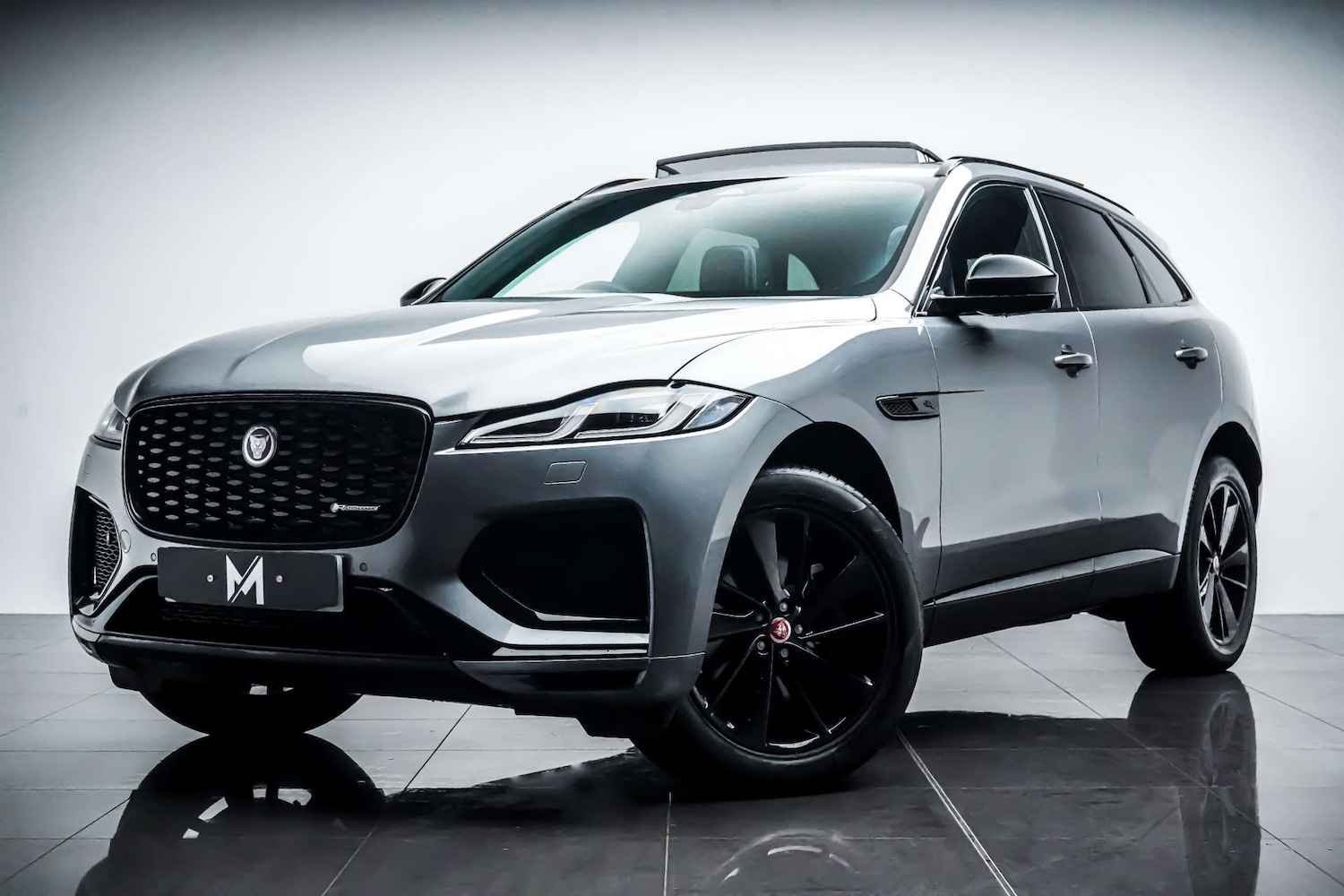Used Jaguar F-Pace 2023 for sale - 76830863: Photo 5
