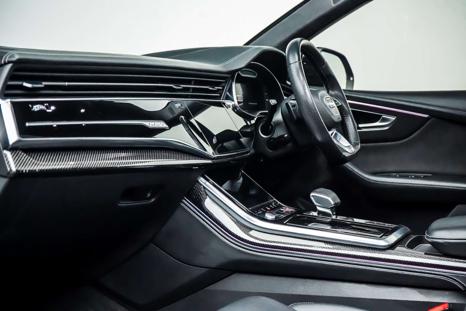 Used Audi Q8 2020 for sale - 76831003: Photo 24