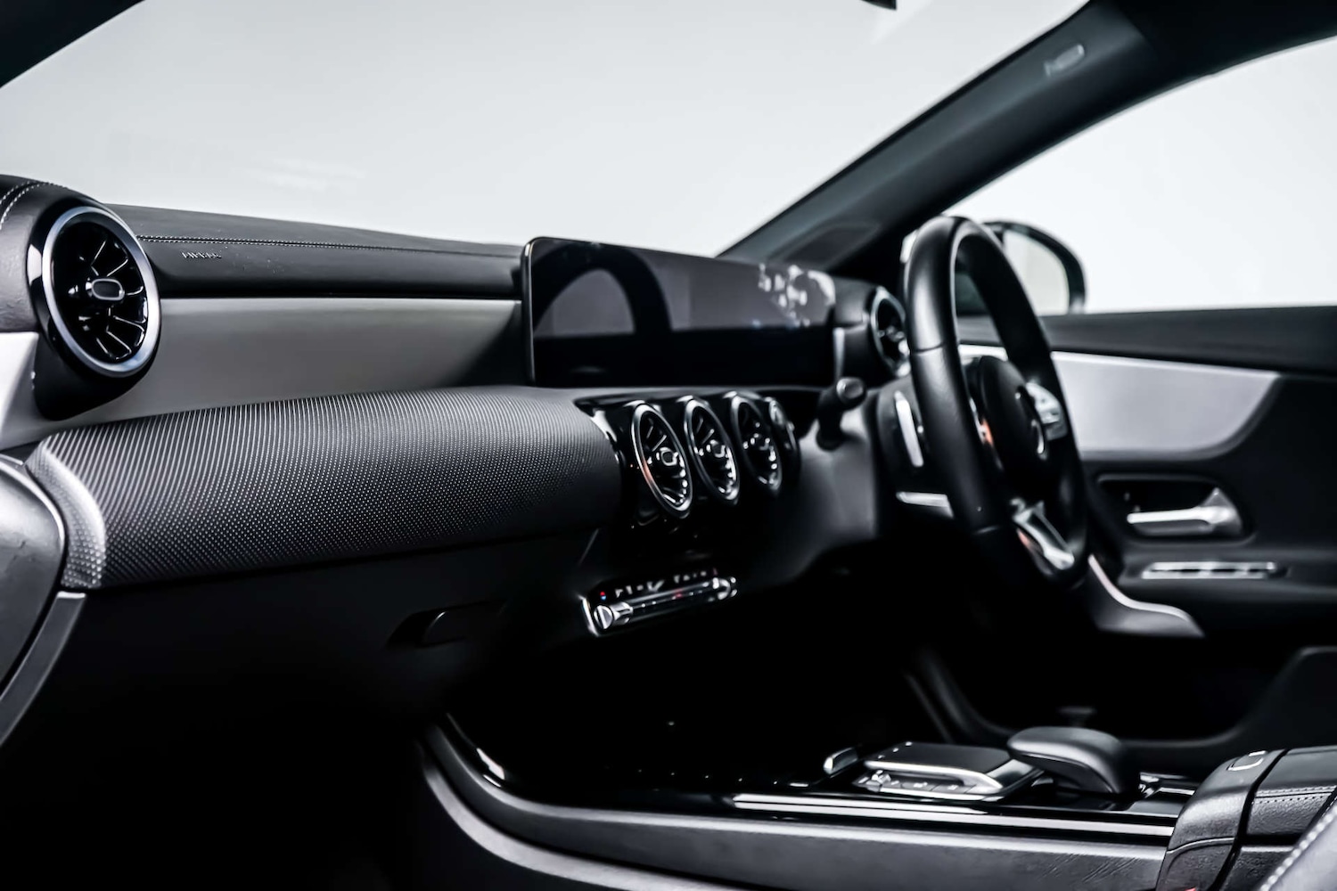 Used Mercedes-Benz CLA 2022 for sale - 77502030: Photo 15