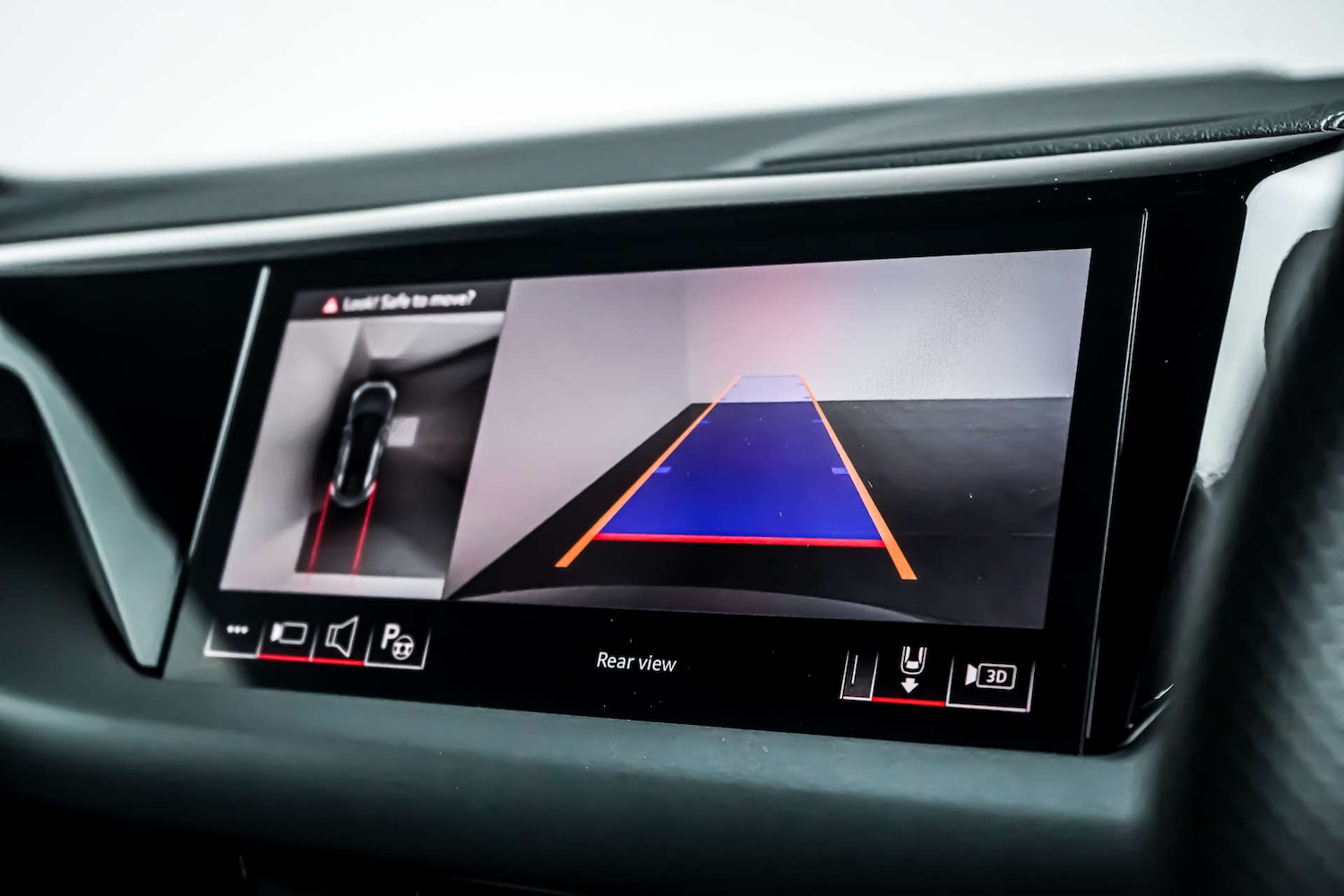 Used Audi e-tron GT 2023 for sale - 77655596: Photo 12