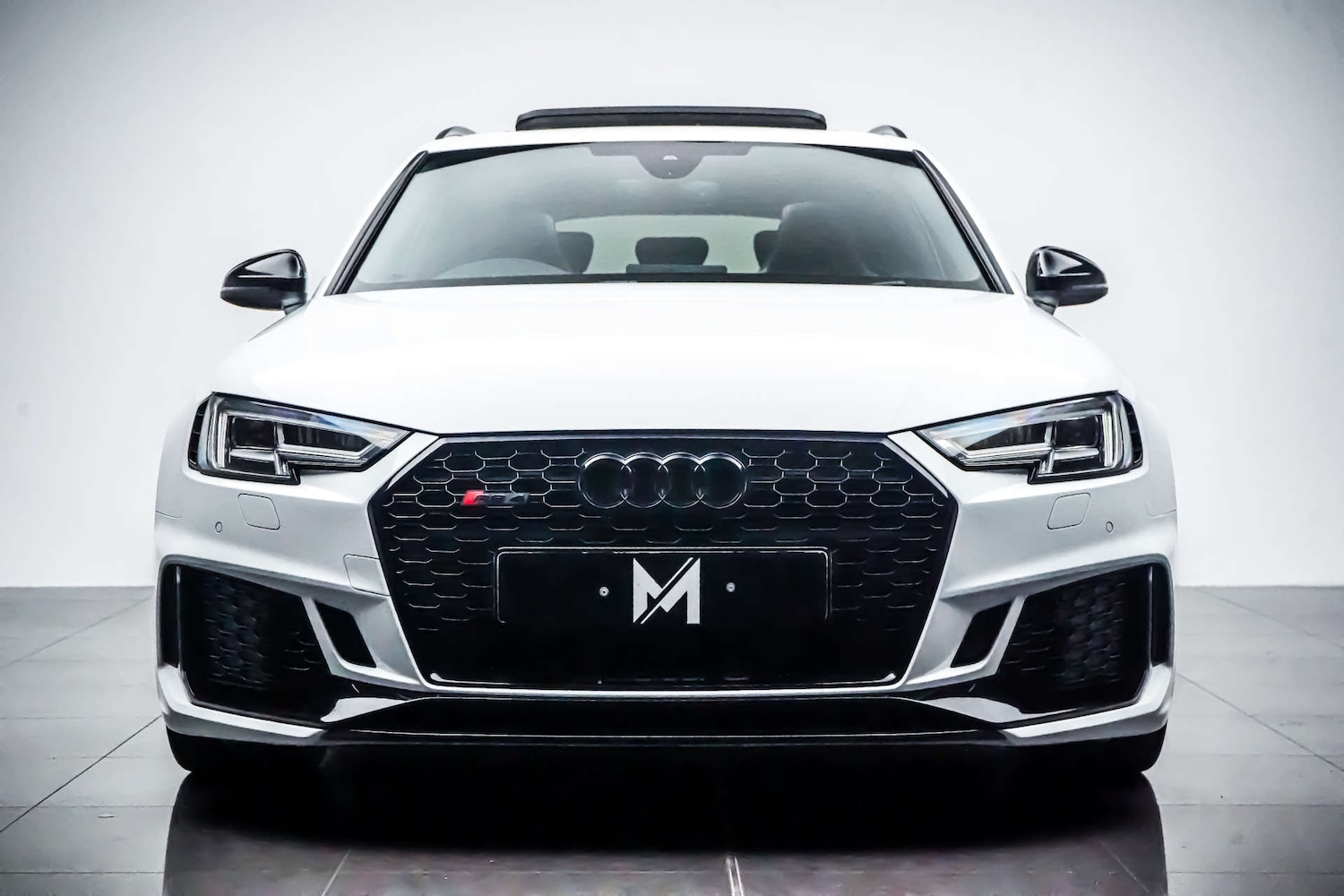 Used Audi RS4 2019 for sale - 76831077: Photo 2