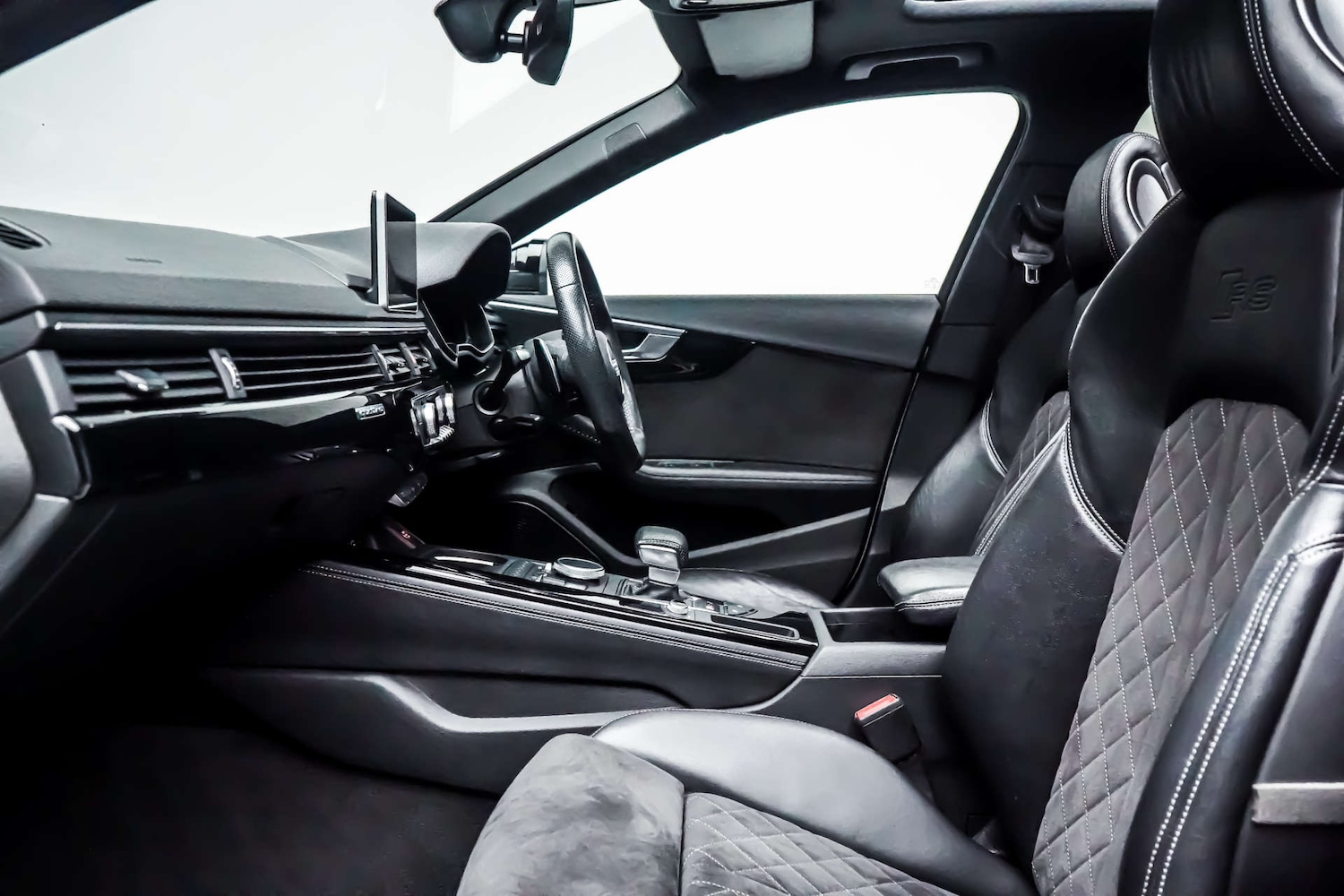 Used Audi RS4 2019 for sale - 76831077: Photo 8