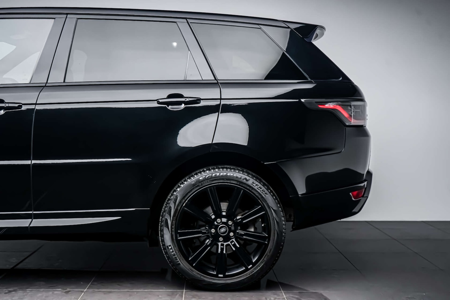 Used Land Rover Range Rover Sport 2018 for sale - 77610608: Photo 12