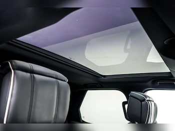 Used Land Rover Discovery 2021 for sale - 76831088: Photo