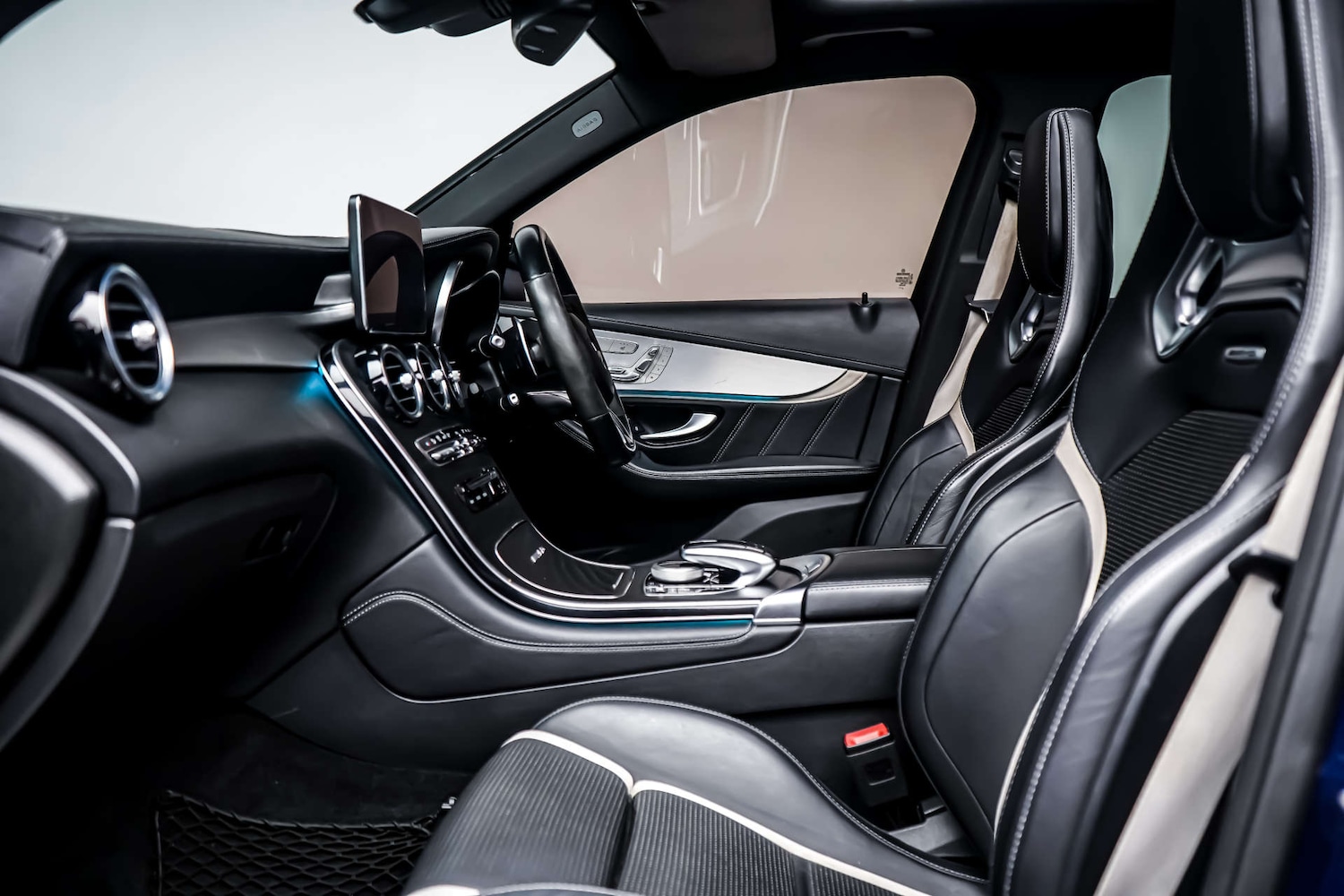 Used Mercedes-Benz GLC 2019 for sale - 77426896: Photo 8