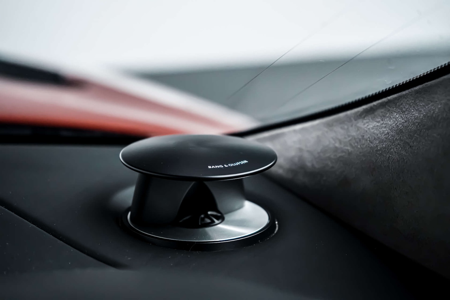 Used Aston Martin DB11 2017 for sale - 77426913: Photo 3