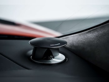 Used Aston Martin DB11 2017 for sale - 77426913: Photo