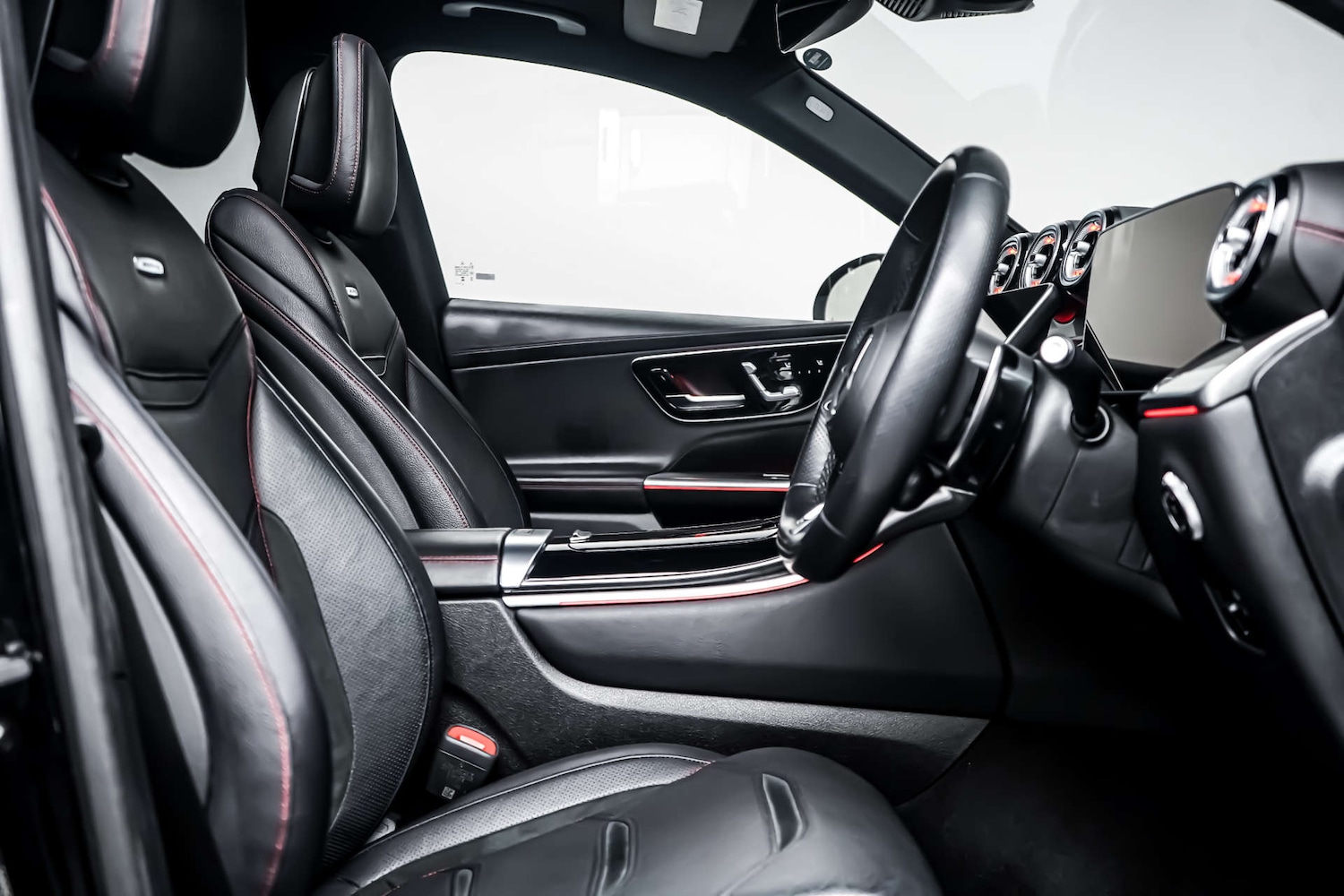 Used Mercedes-Benz GLC 2025 for sale - 78031101: Photo 6