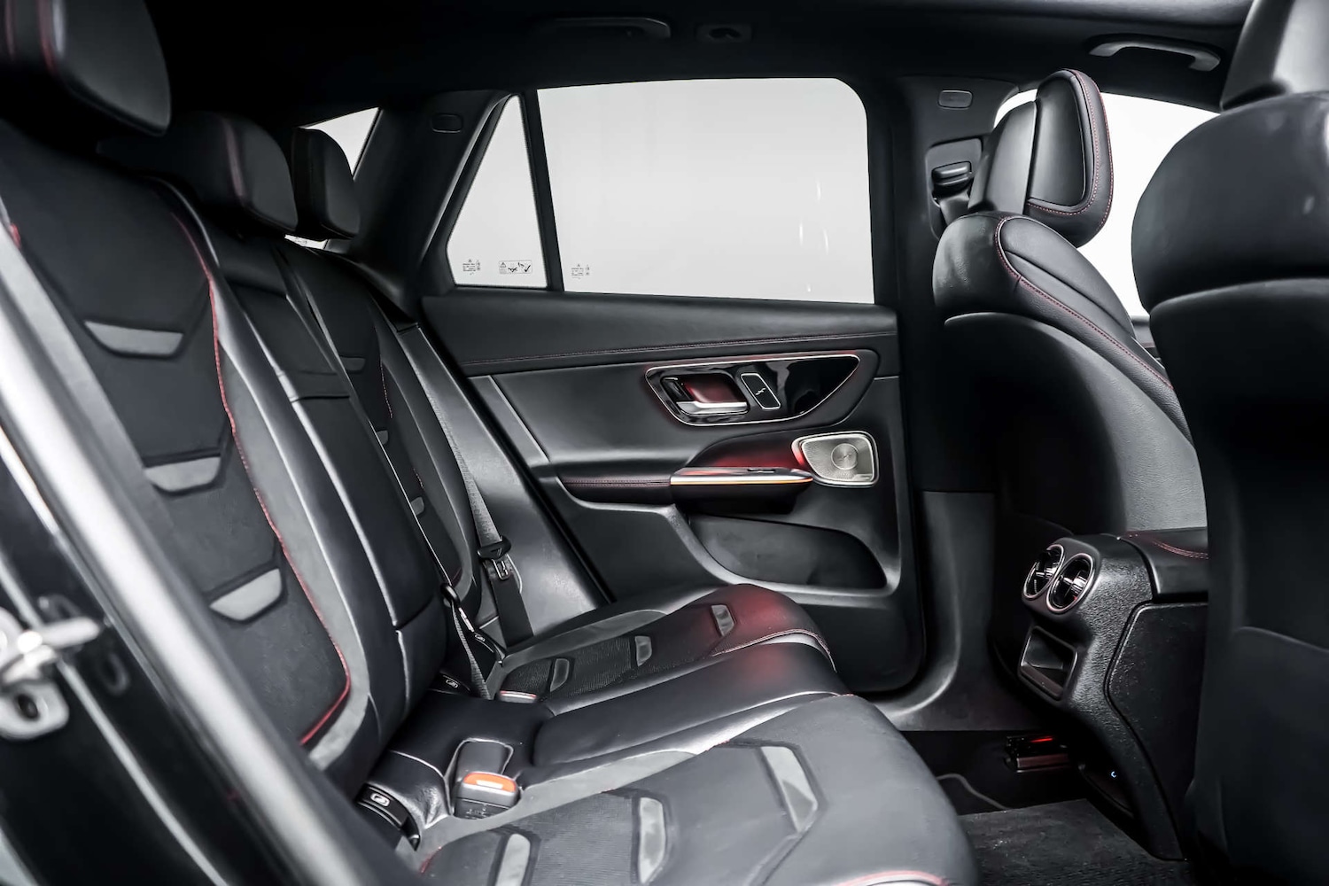 Used Mercedes-Benz GLC 2025 for sale - 78031101: Photo 8