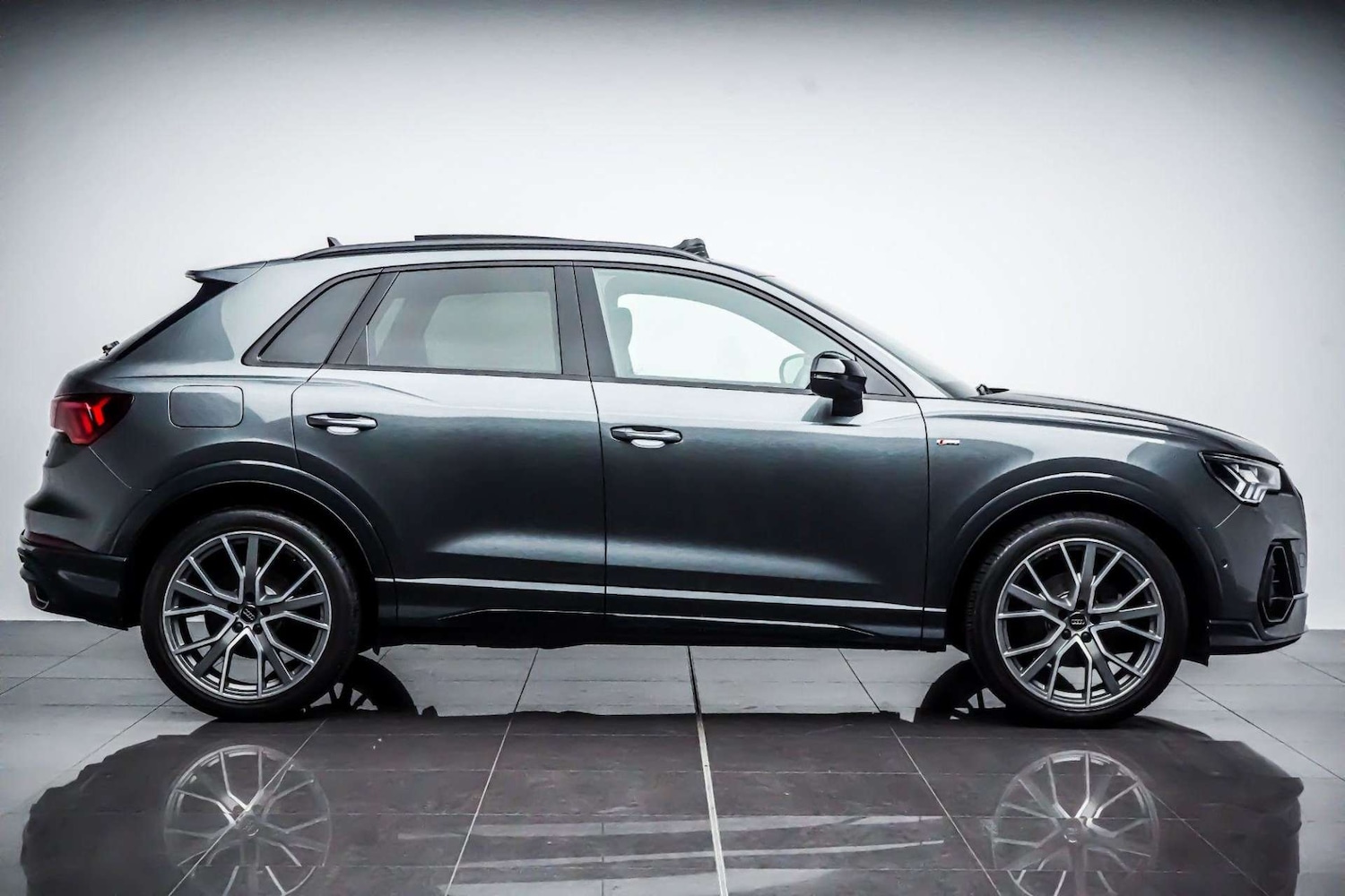 Used Audi Q3 2019 for sale - 76830976: Photo 11