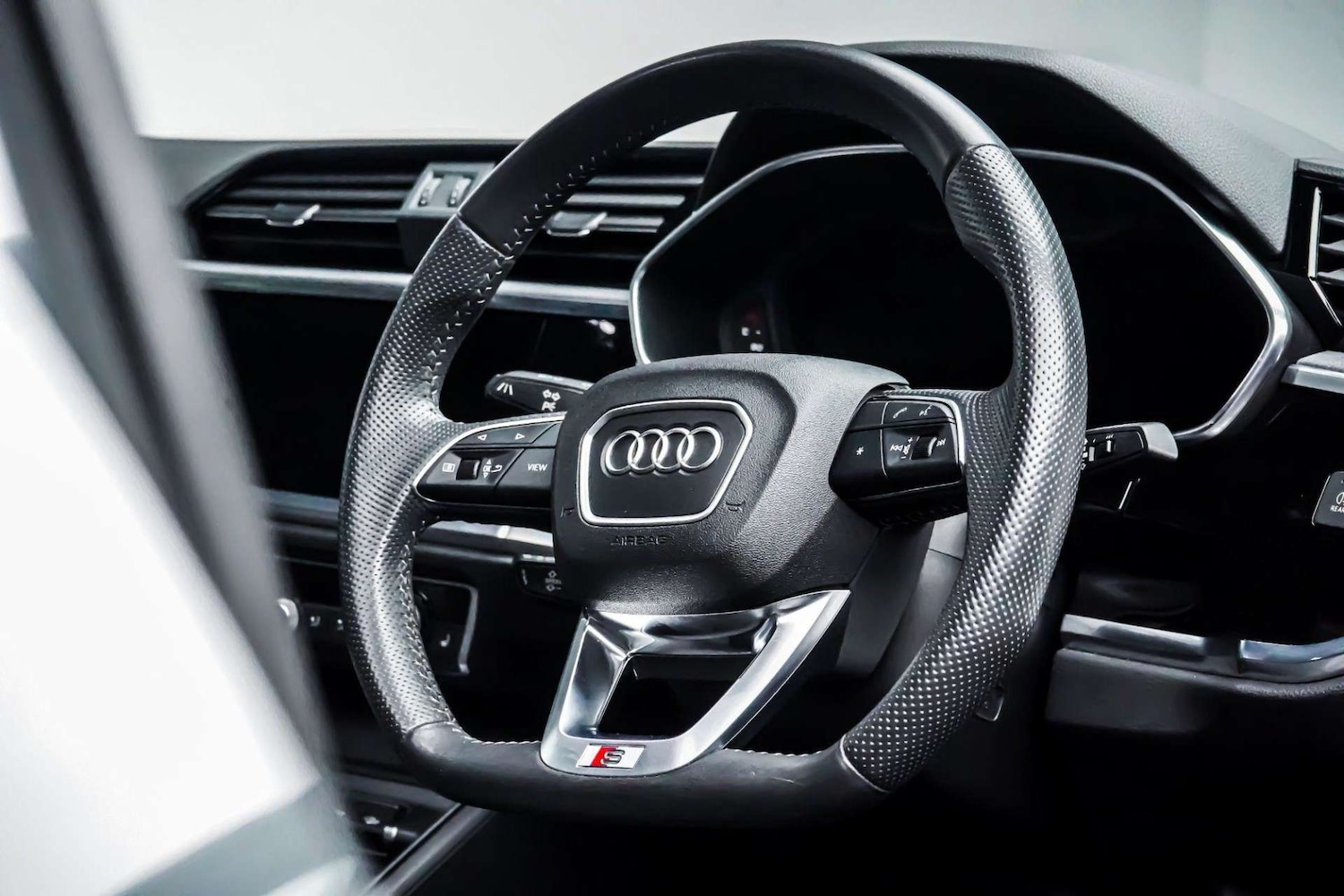 Used Audi Q3 2019 for sale - 76830976: Photo 19