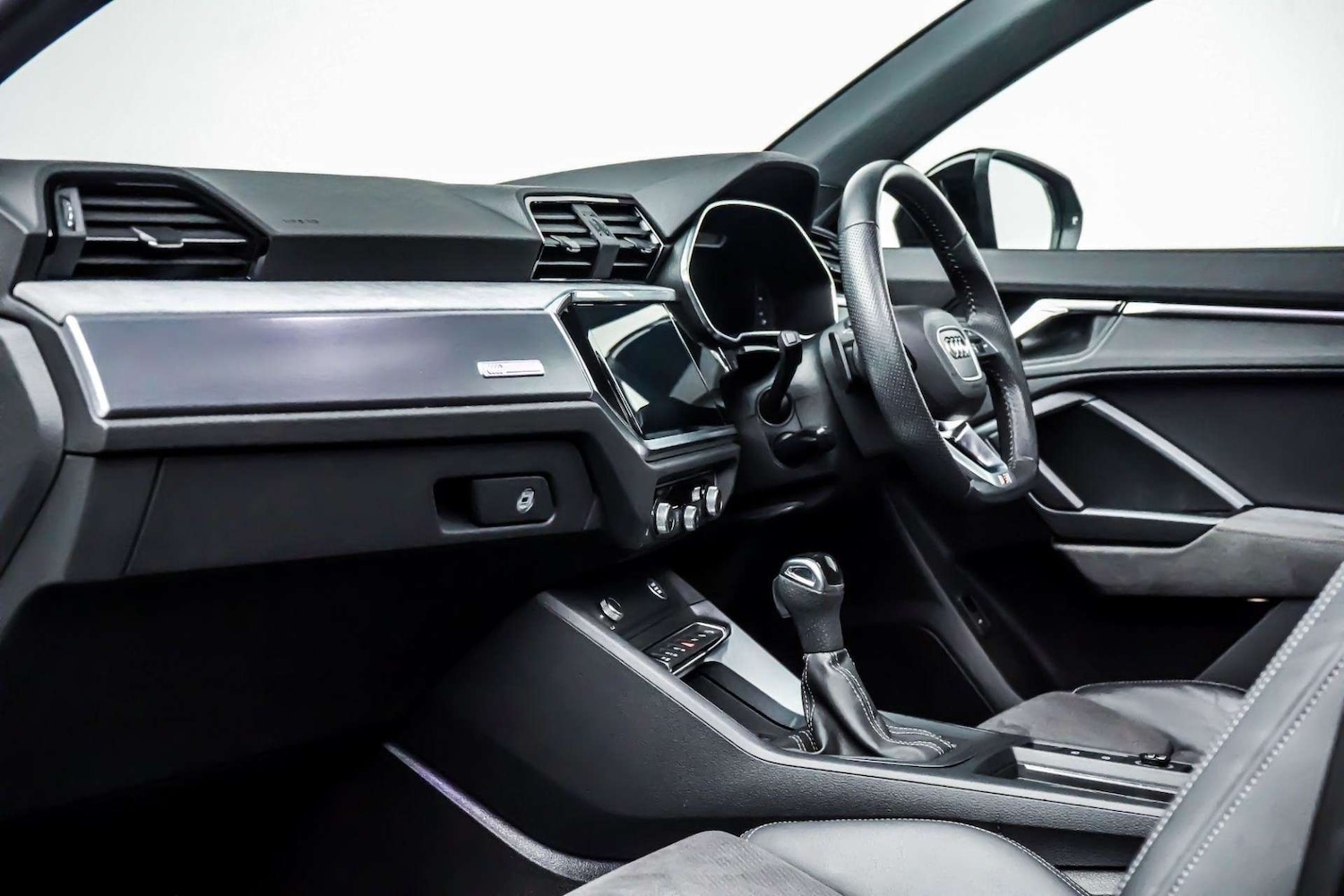 Used Audi Q3 2019 for sale - 76830976: Photo 22