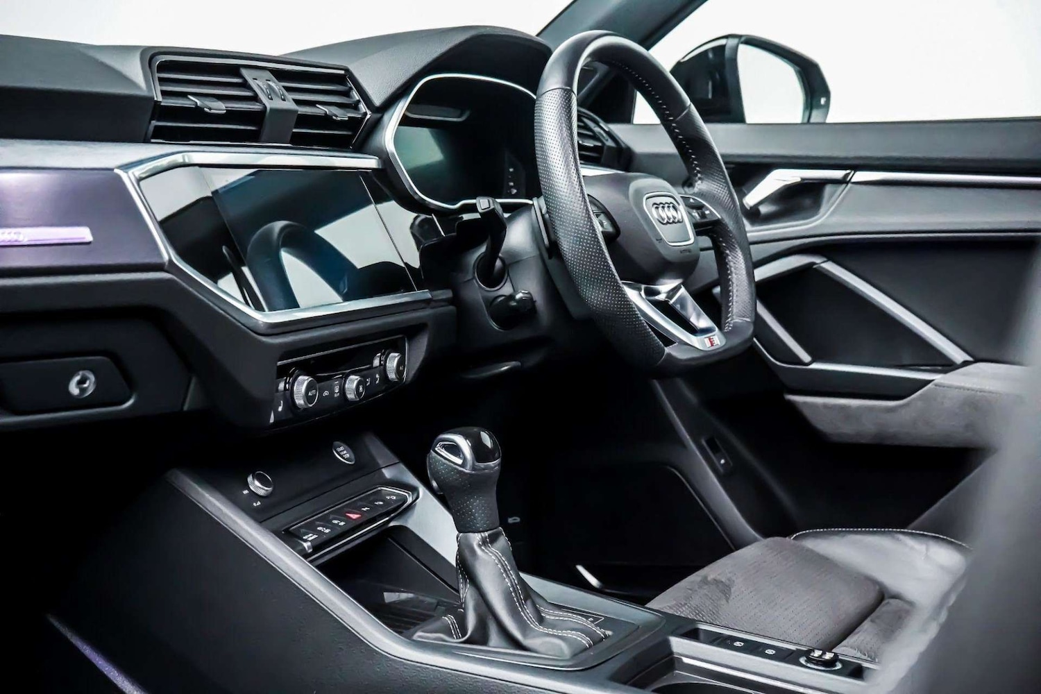 Used Audi Q3 2019 for sale - 76830976: Photo 23