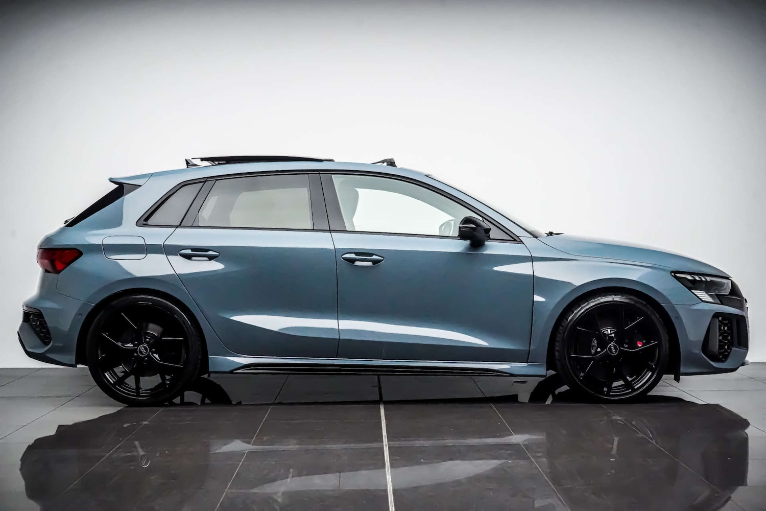 Used Audi RS3 2022 for sale - 76830941: Photo 11