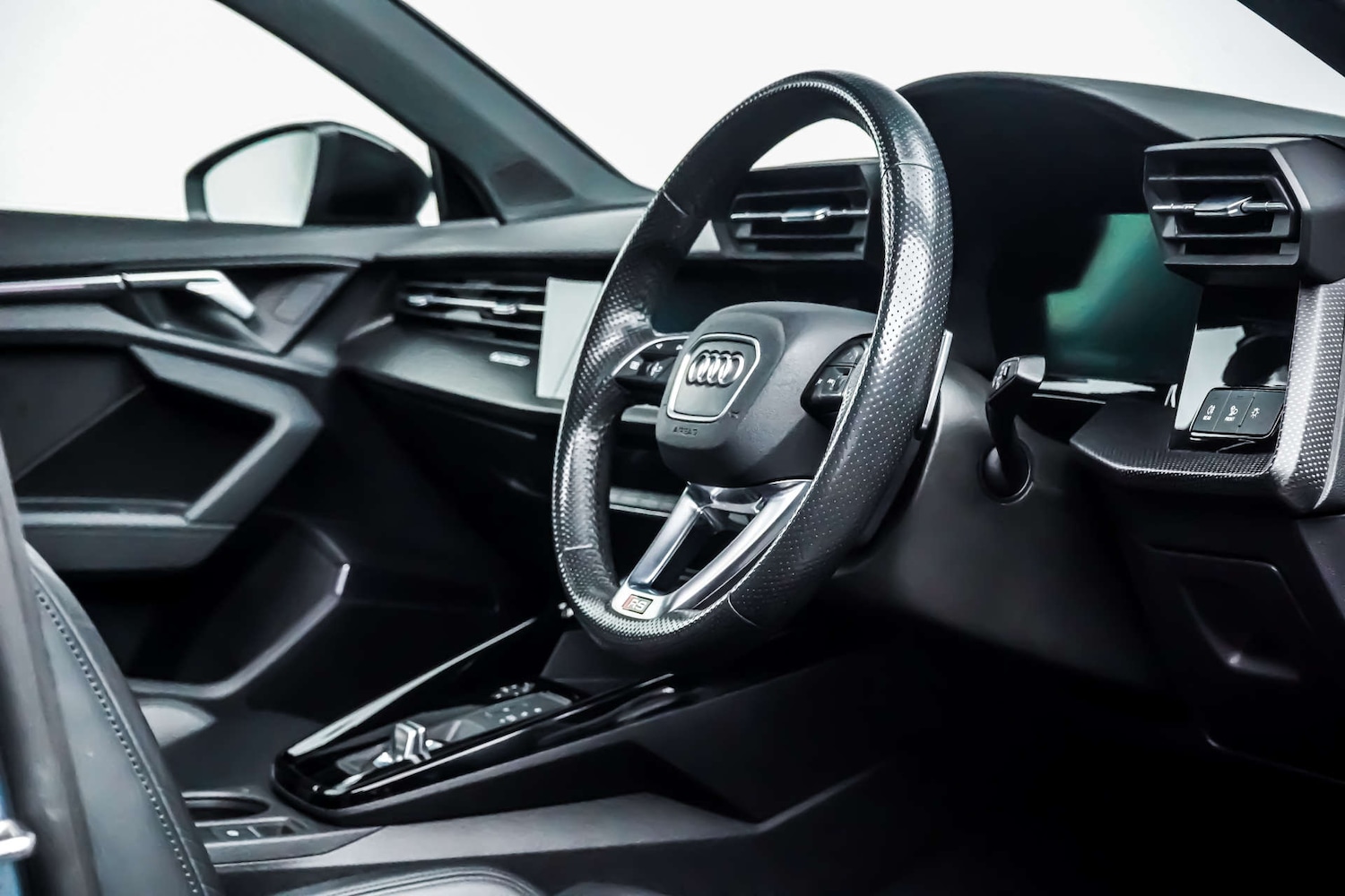 Used Audi RS3 2022 for sale - 76830941: Photo 9