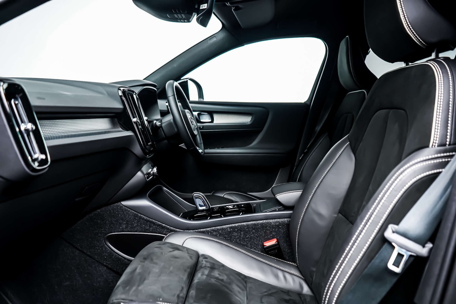 Used Volvo XC40 2021 for sale - 77426878: Photo 7