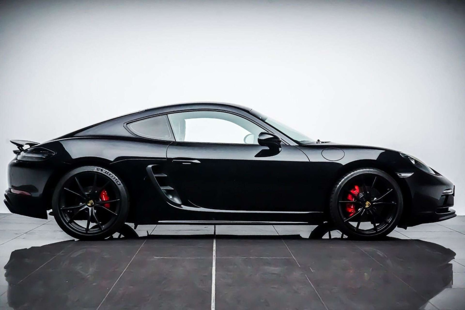 Used Porsche Cayman 2020 for sale - 76830989: Photo 8
