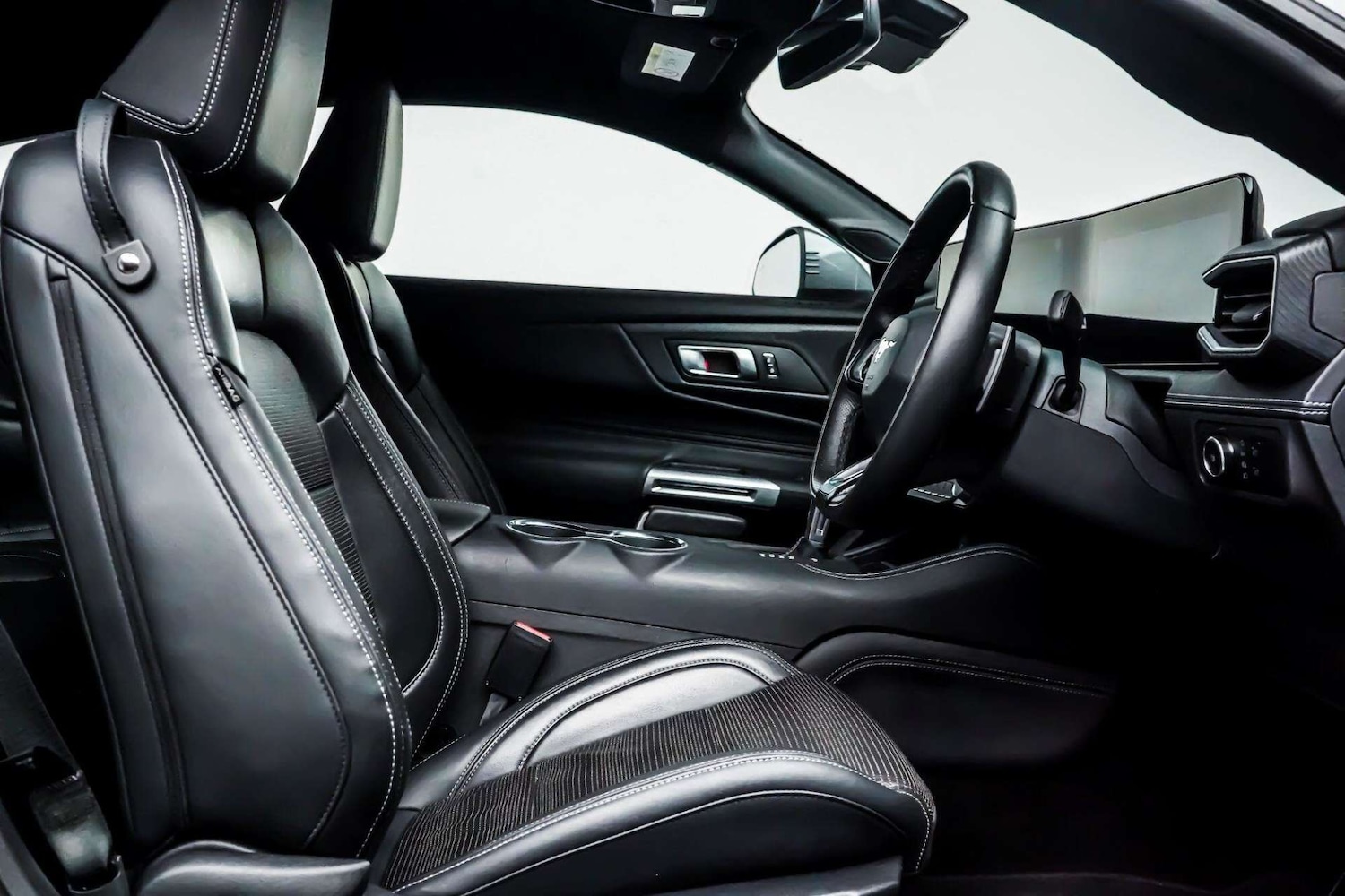 Used Ford Mustang 2025 for sale - 76830979: Photo 6