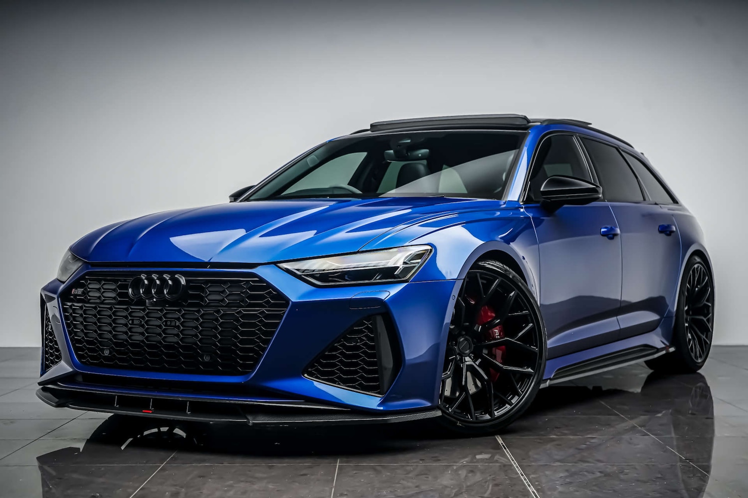 Used Audi RS6 2023 for sale - 77426966: Photo 5