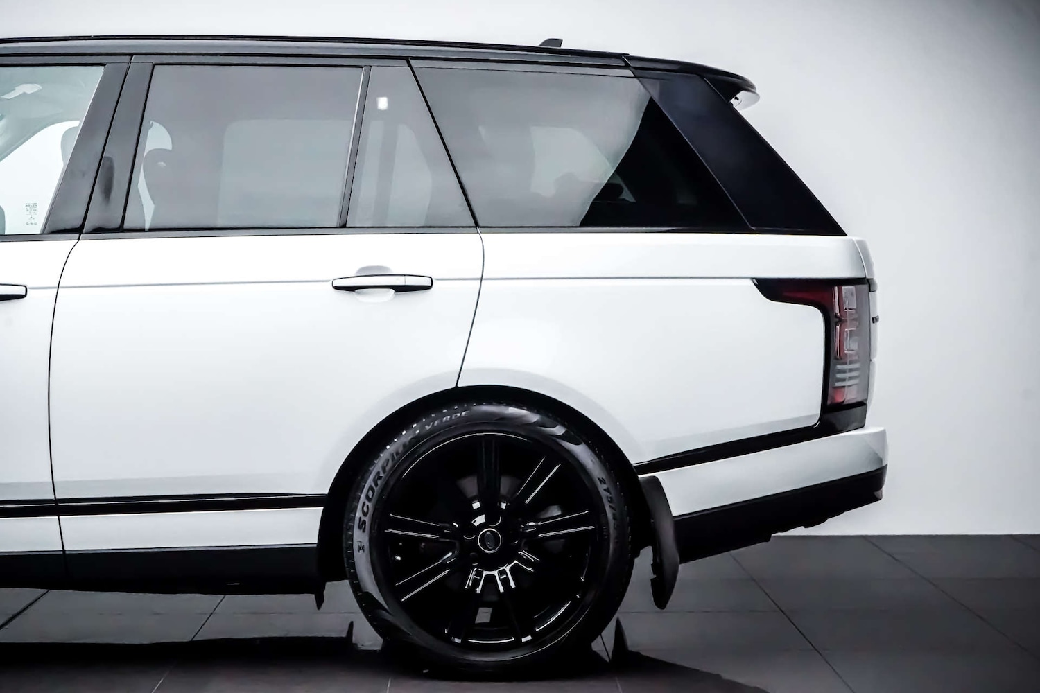 Used Land Rover Range Rover 2016 for sale - 76831027: Photo 12