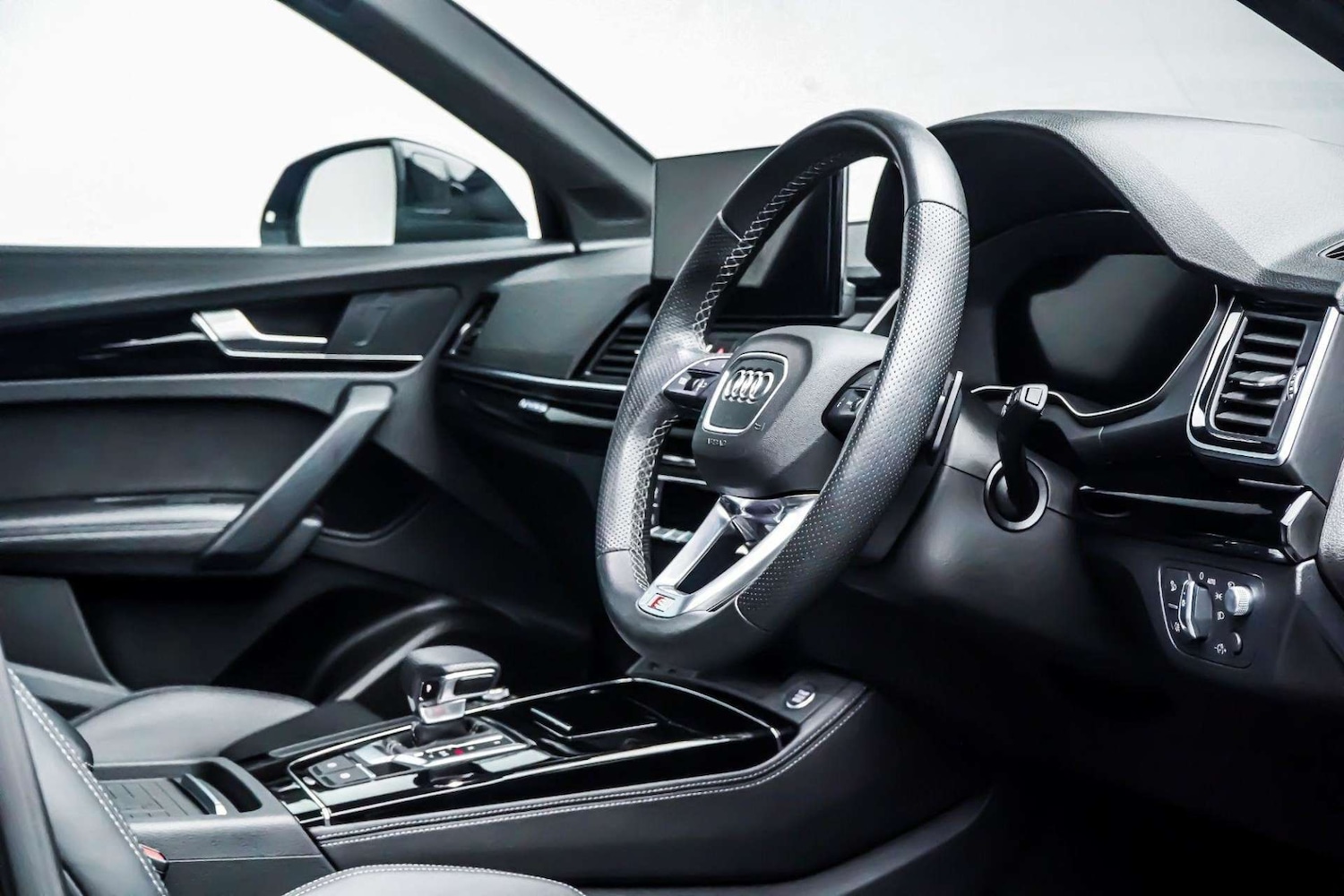 Used Audi Q5 2023 for sale - 76830977: Photo 10