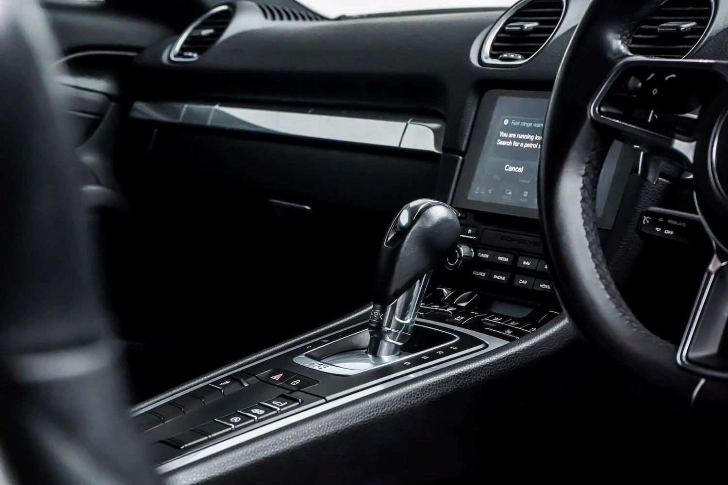 Used Porsche Cayman 2020 for sale - 76830984: Photo 15