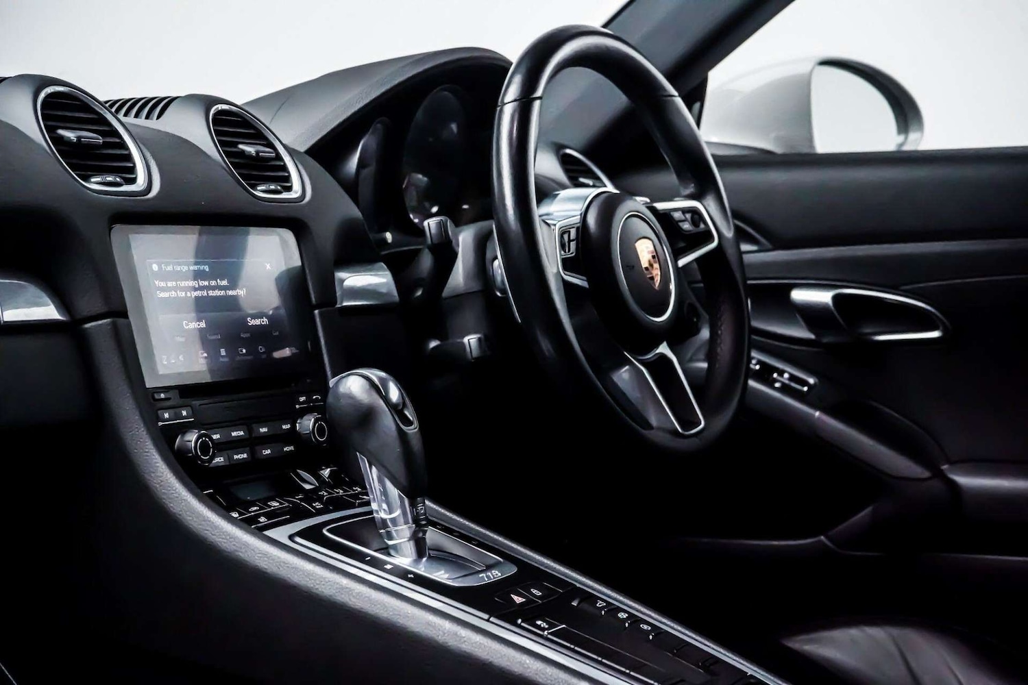 Used Porsche Cayman 2020 for sale - 76830984: Photo 19