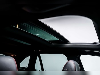 Used Mercedes-Benz GLC 2020 for sale - 76896351: Photo