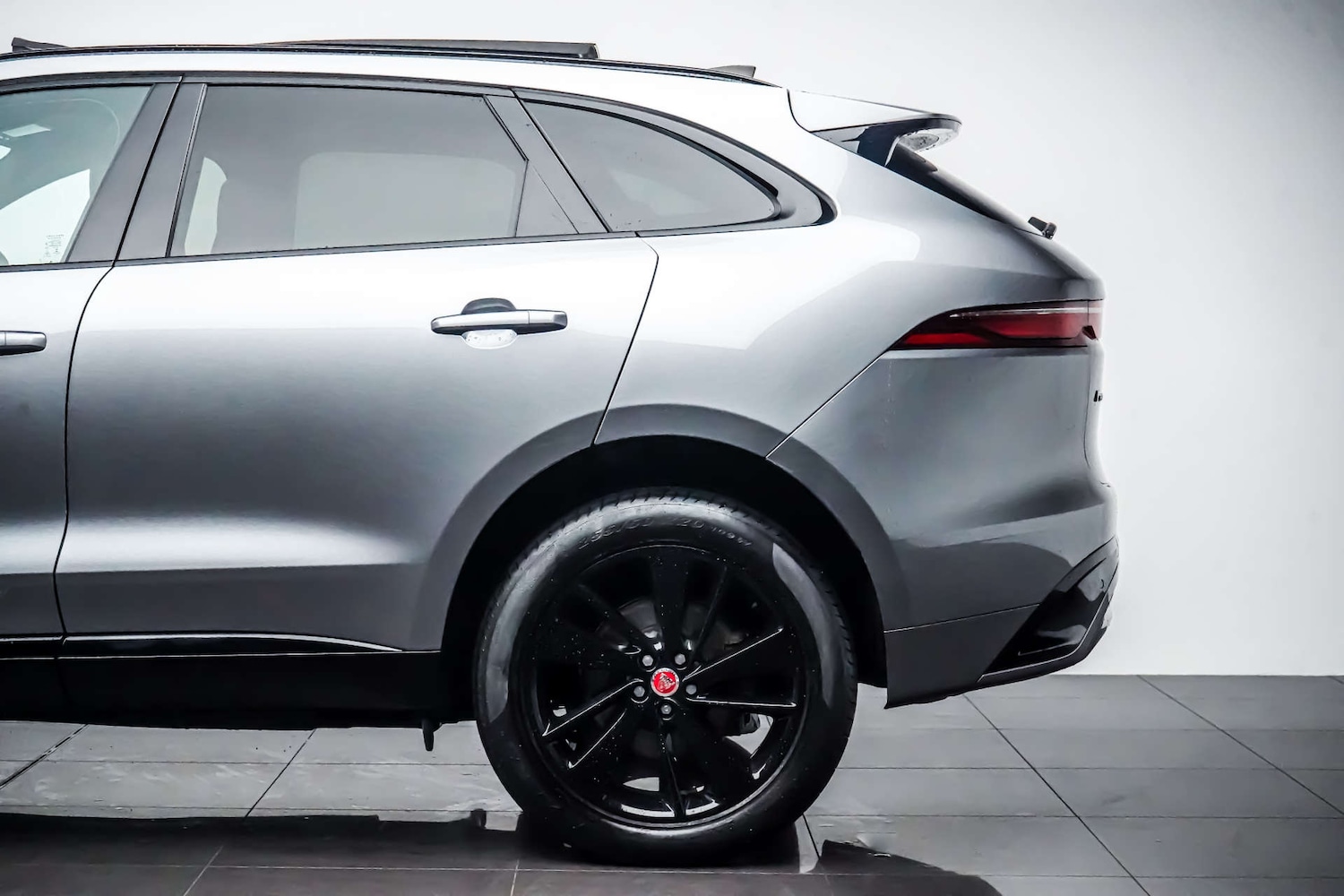 Used Jaguar F-Pace 2023 for sale - 77426875: Photo 14