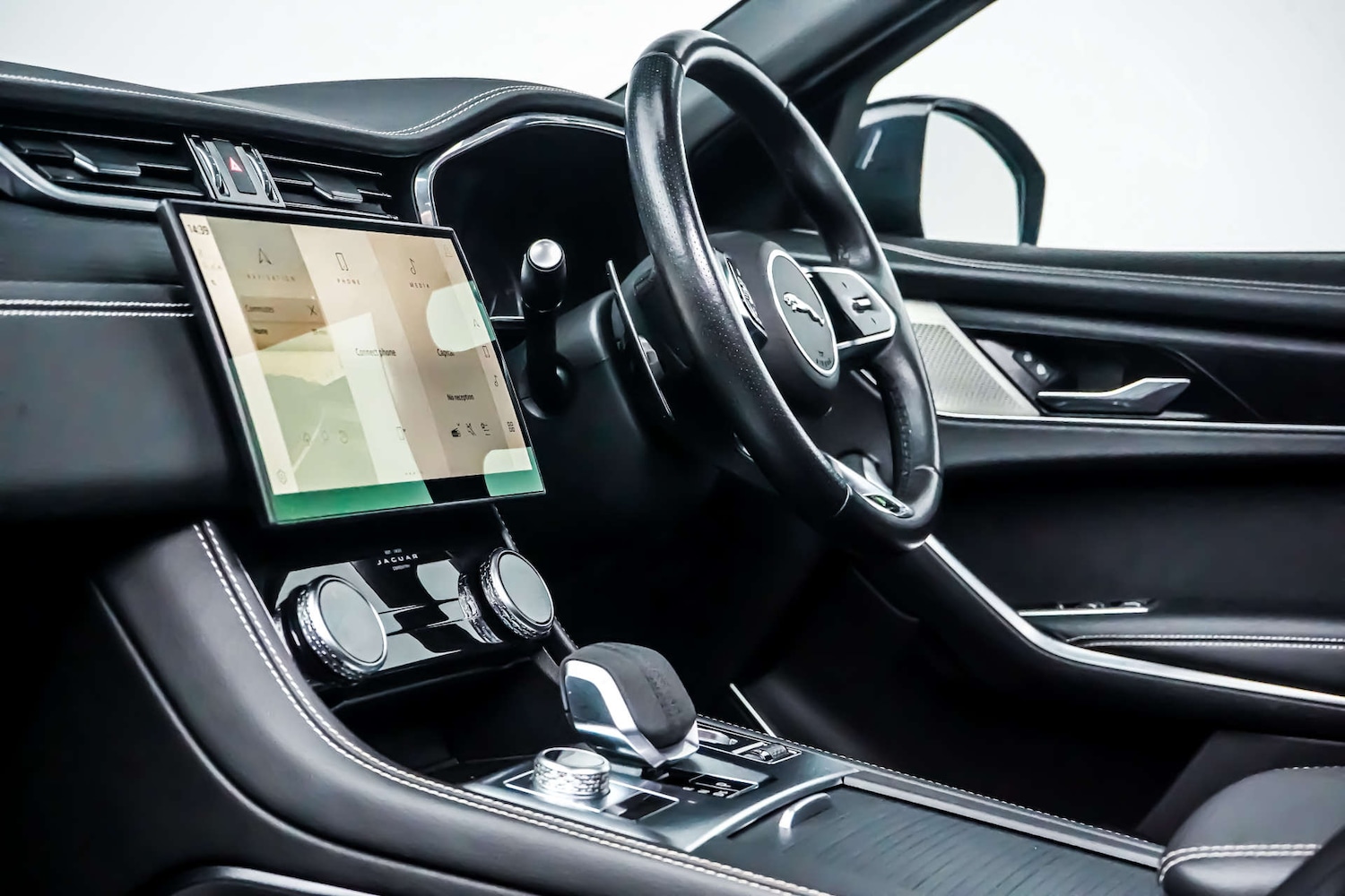 Used Jaguar F-Pace 2023 for sale - 77426875: Photo 22