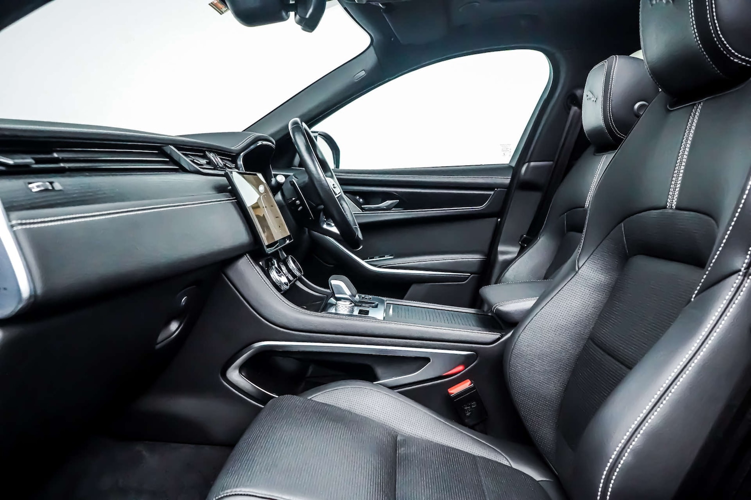 Used Jaguar F-Pace 2023 for sale - 77426875: Photo 7