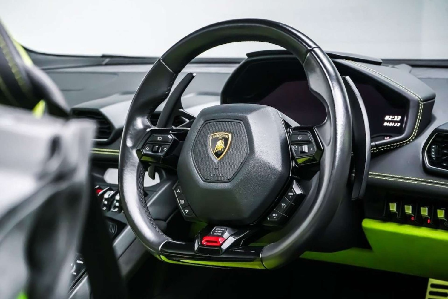 Used Lamborghini Huracan 2016 for sale - 76830994: Photo 18