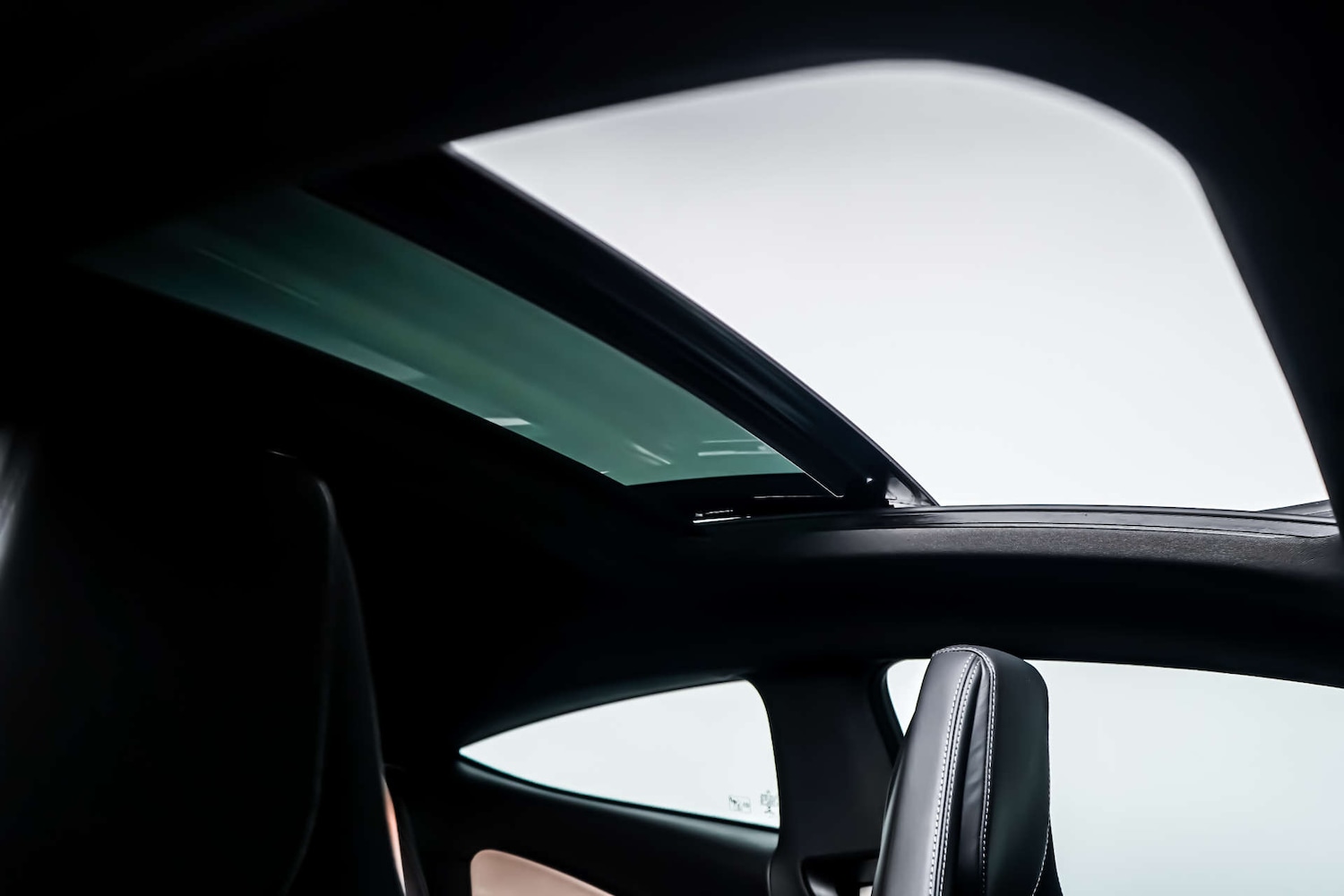 Used Mercedes-Benz C Class 2016 for sale - 77506891: Photo 3